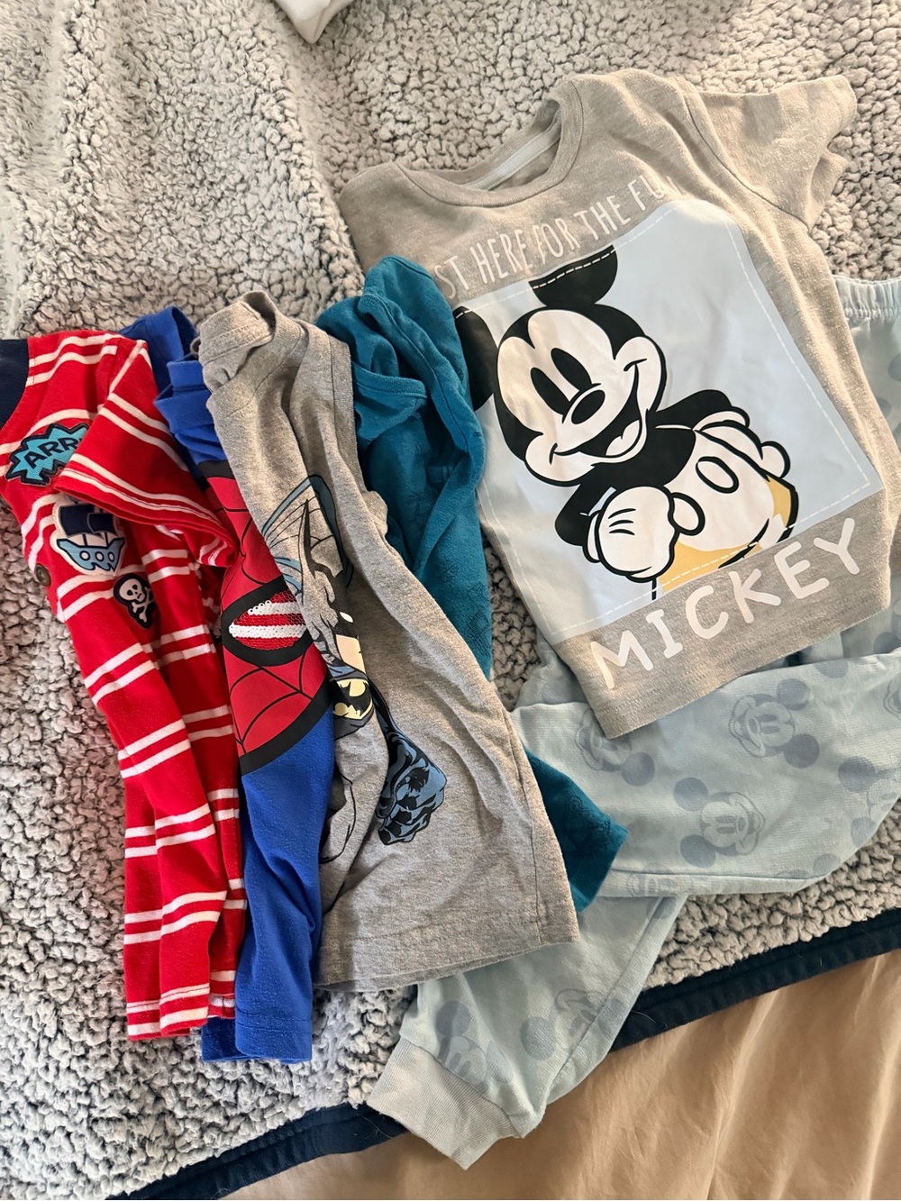 Bundle of boys size 4/5/5T shirts (and 1 matching Mickey pj pants) lot